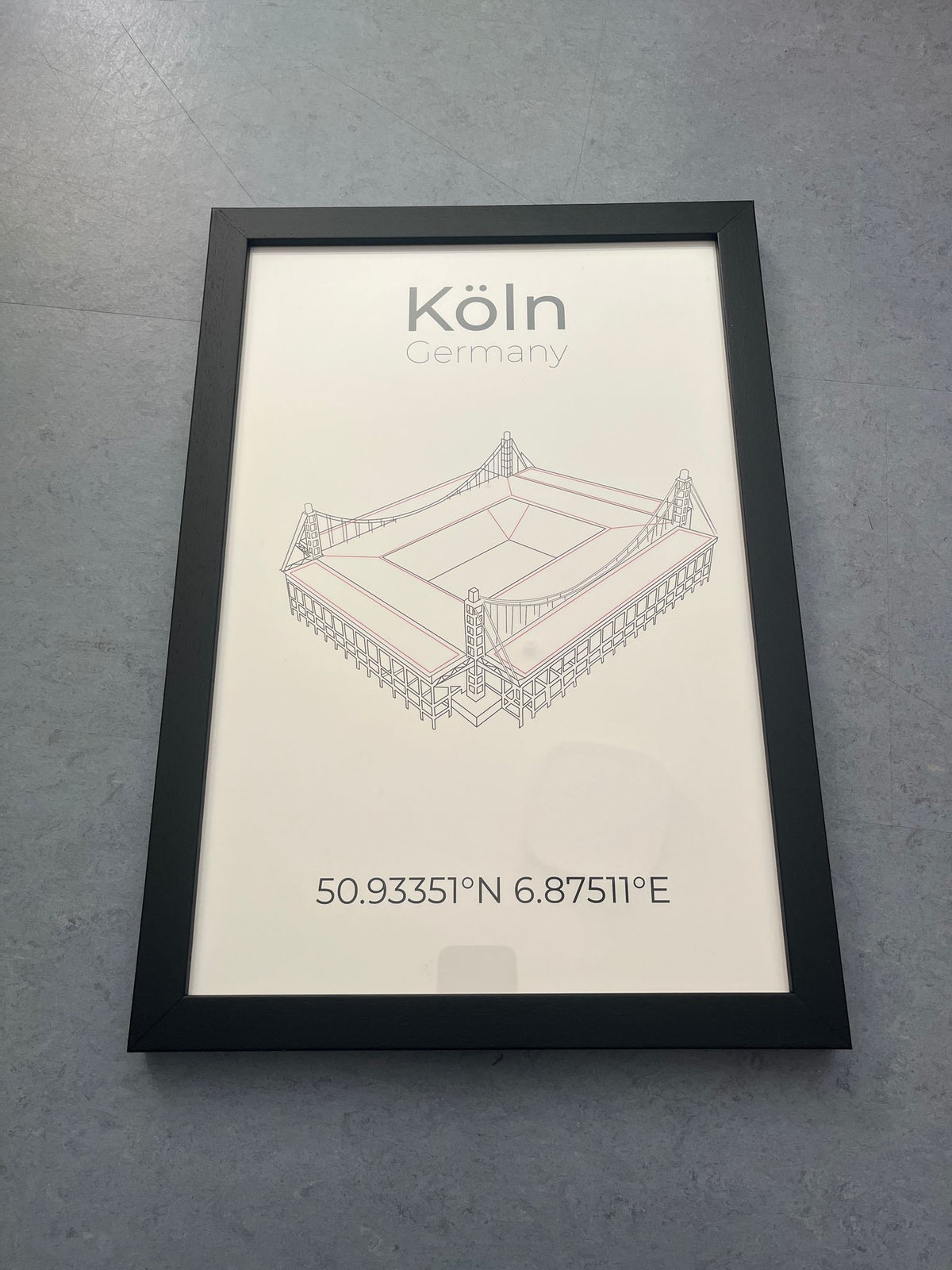 (B-Ware) Stadion Poster Line Art Print Köln 40x35 cm, schwarzer Rahmen